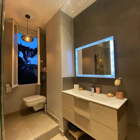 De Charme A * ניס